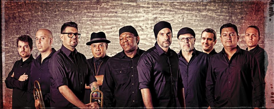 33780060_2075994215957318_3568085785284444160_n